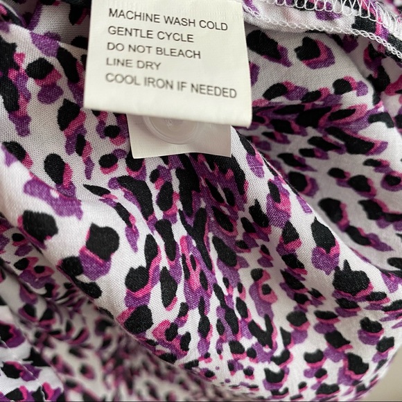 Foxcroft Printed Button Down Shirt - Picture 9 of 10